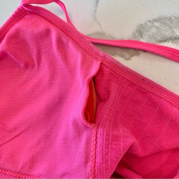 Neon Pink Bralette with Removable Padding / Bra with Soft Cups - Picture 7 of 7